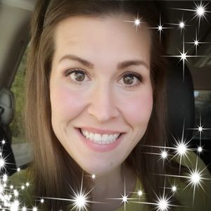 Meet your Posher, Stacy